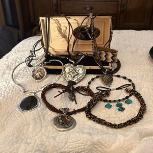 Elegant Silver and Black Pendant Necklace